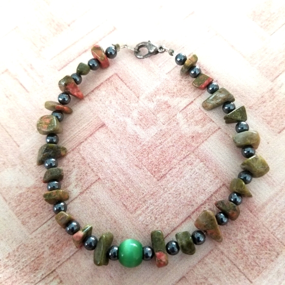 Beaded Stone Bracelet - Picture 6 of 6